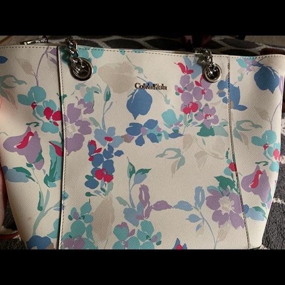 Calvin Klein purse - Picture 2 of 3